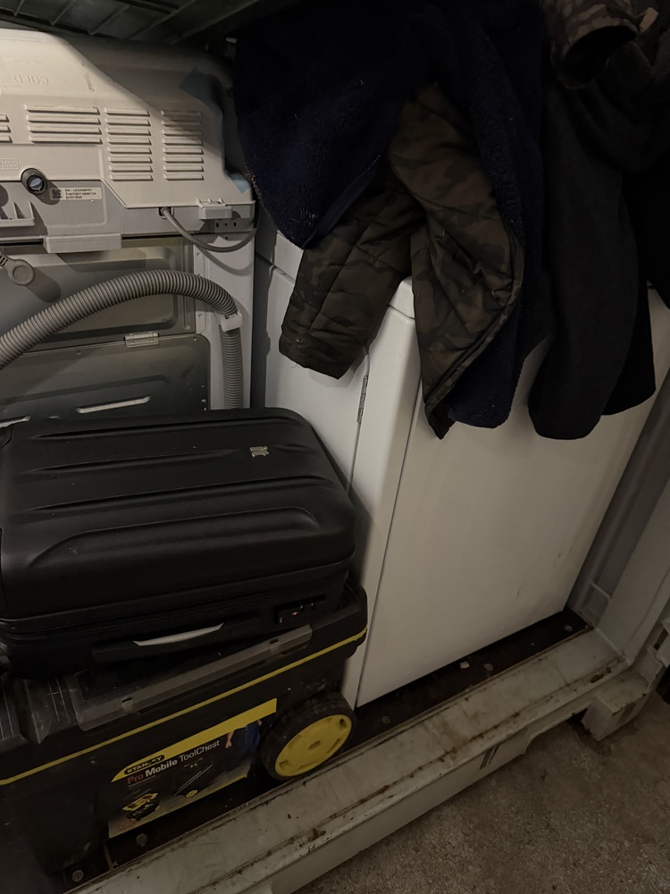 The Storage Box - Windsor  auction IB-7496 60