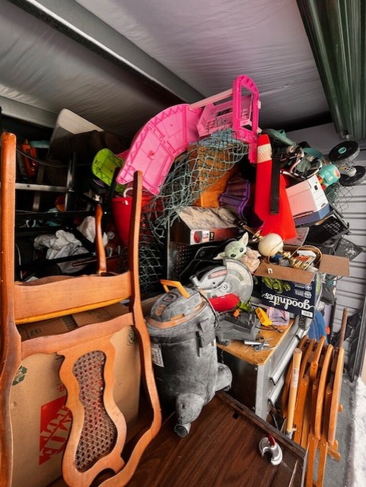 3016 - StorageMart Collingwood  auction IB-7618