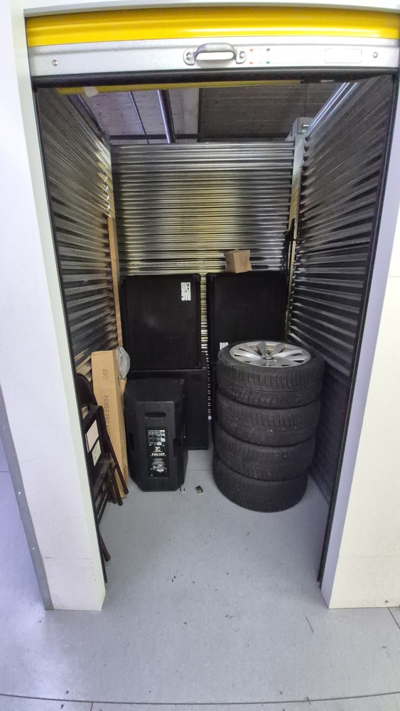 XYZ Storage - Laird  auction IB-6965 30