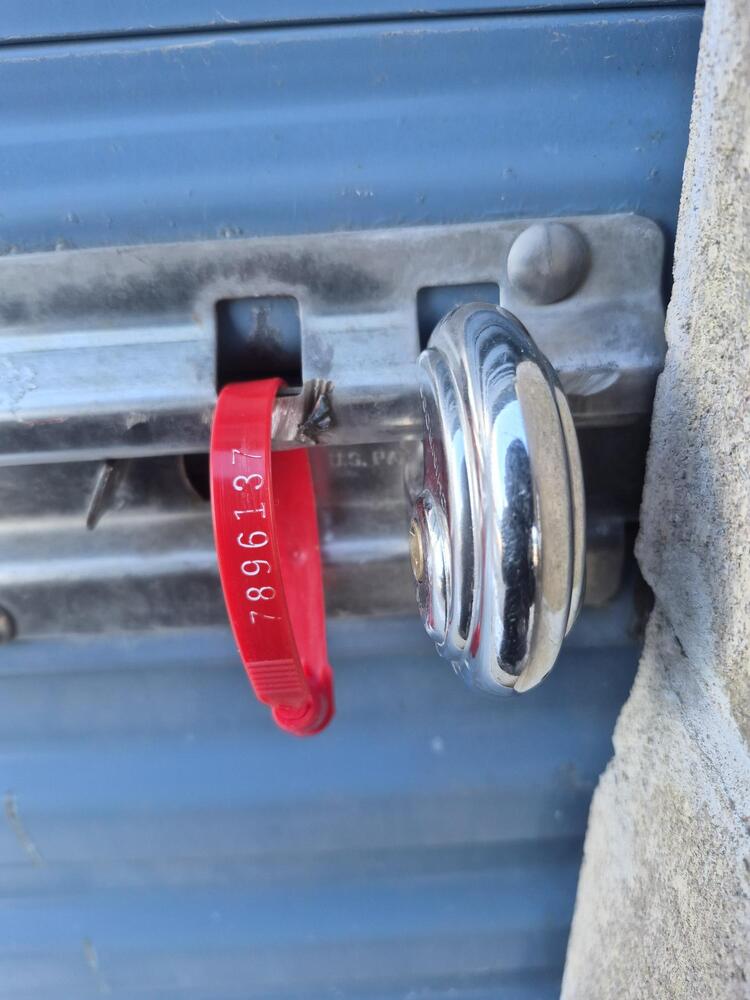 Self Stor - Toronto West  auction IB-8682