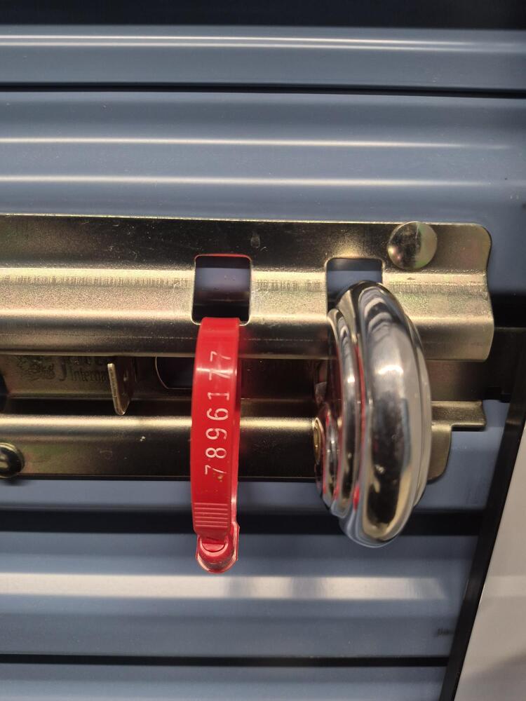 Self Stor - Toronto West  auction IB-7973