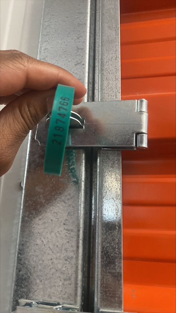 Montreal Mini-Storage - Canal  auction IB-3326 20