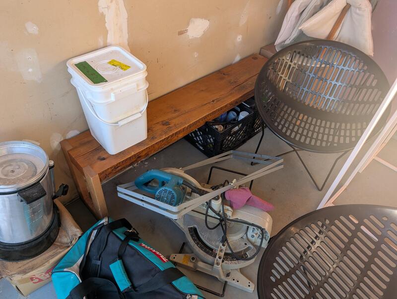 3104 - StorageMart Beauport  auction IB-6383 10