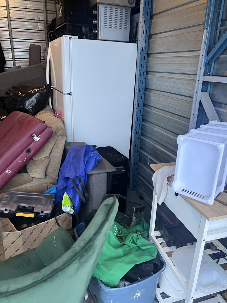 3106 - StorageMart St-Hubert  auction IB-5308 10