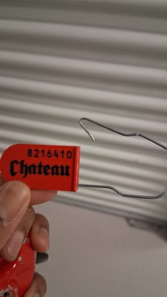 1-800-Self-Storage.com on Greenfield Rd, Oak Park  auction IB-9088