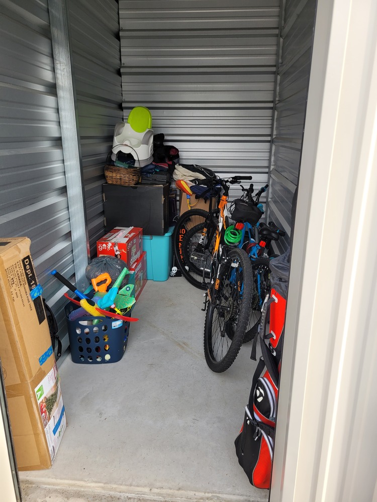 Stanley Storage - Niagara Falls  auction IB-4337