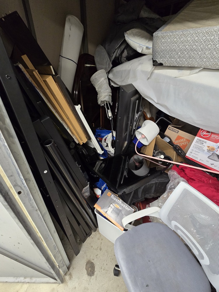 Public Storage P0020 -Vine Ave  auction IB-4569 70