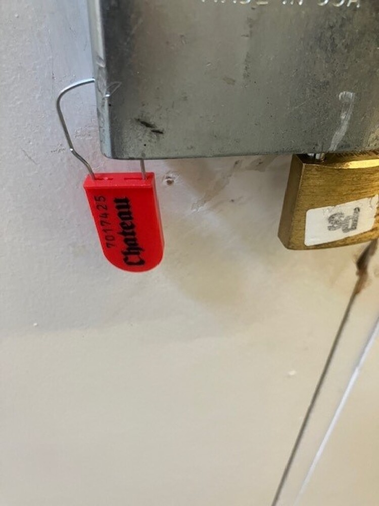 Public Storage P0012 -136th St (King George Hwy)  auction IB-1907 10