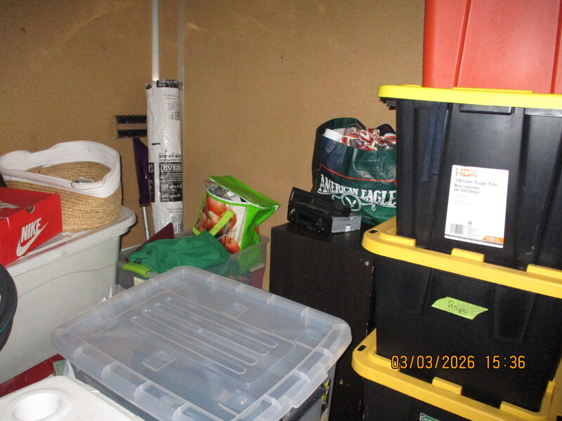 Public Storage P0024 -14th St  auction IB-8299 100