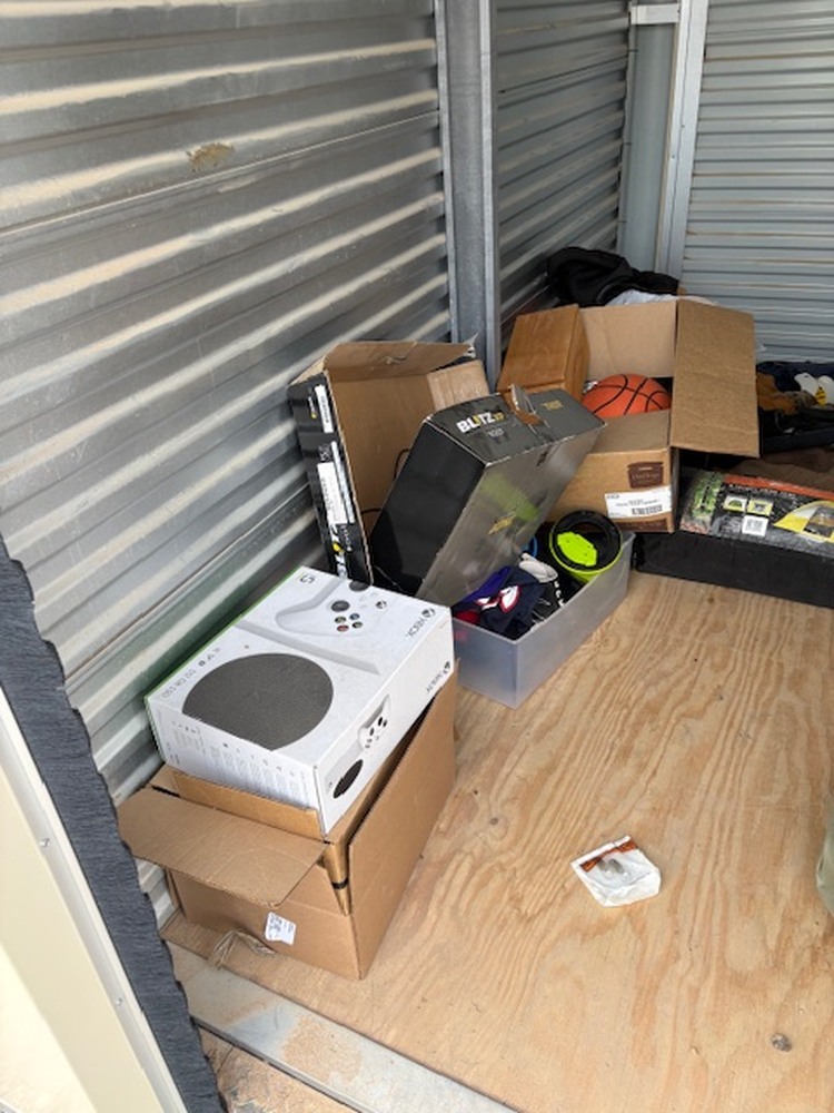 Bradley Storage  auction IB-4773