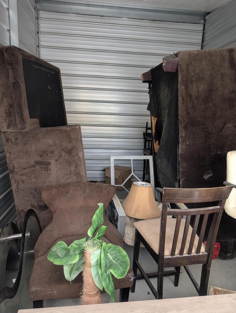 2552 - StorageMart Winterburn RD and 115 Ave  auction IB-3228 10