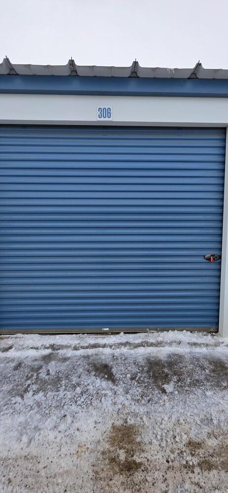 SmartStop Self Storage - 29 McKenzie Cres  auction IB-2293 50