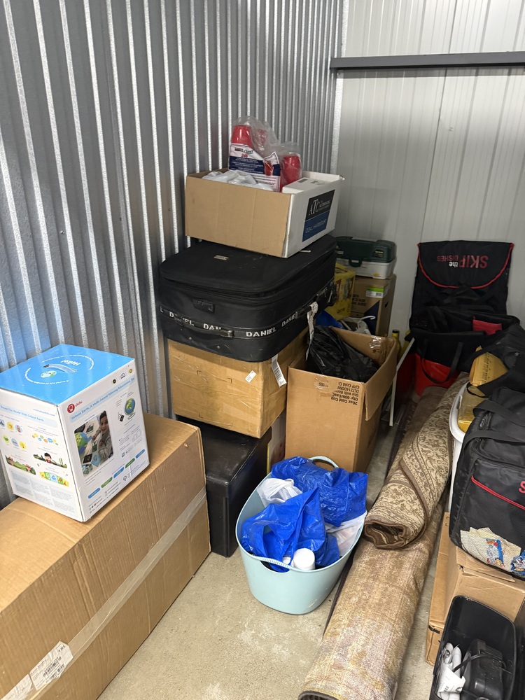 3019 - StorageMart 345 Danforth Road  auction IB-8988 20