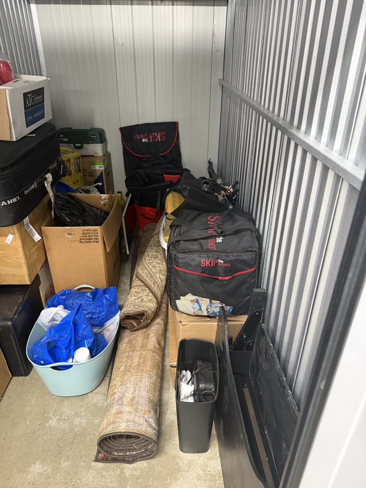 3019 - StorageMart 345 Danforth Road  auction IB-8988 30