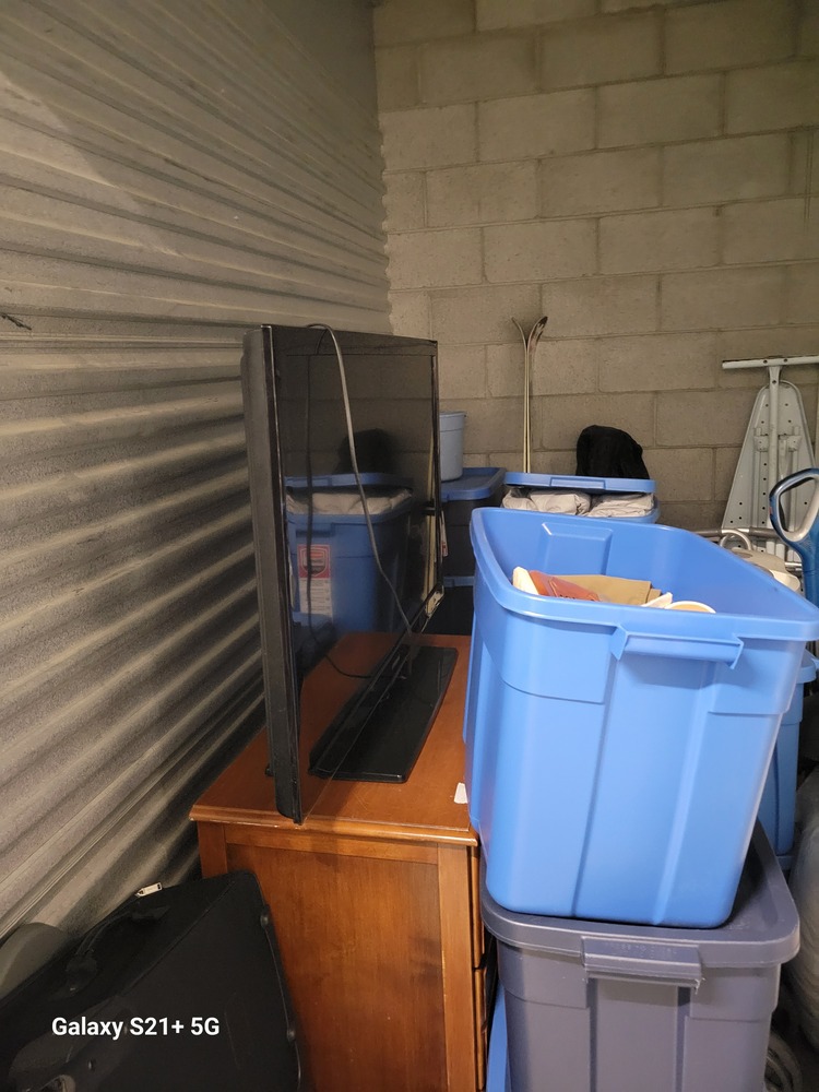 SmartStop Self Storage - 101 Bow Meadows Cres  auction IB-4415