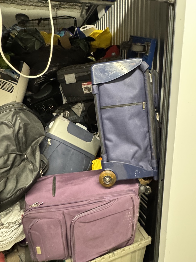 3019 - StorageMart 345 Danforth Road  auction IB-2700