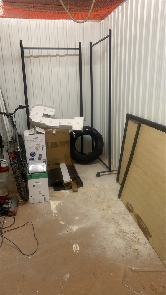 Montreal Mini-Storage - Hochelaga  auction IB-2210 40