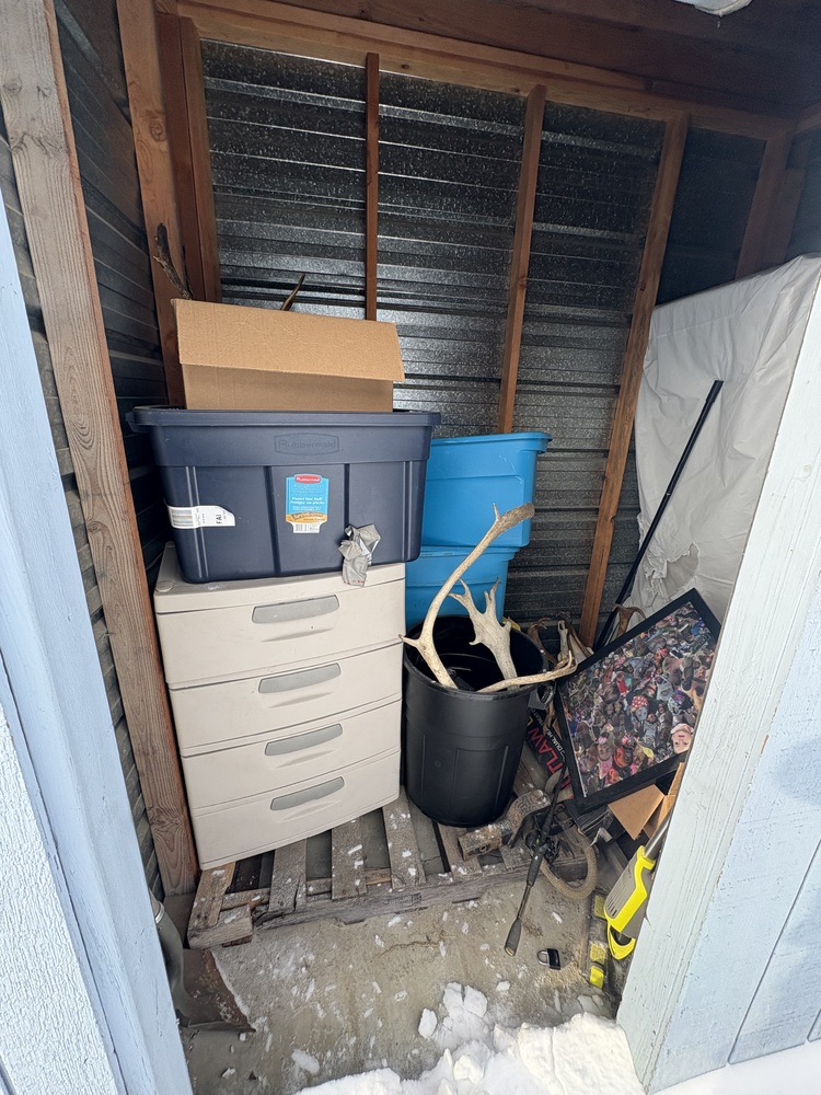 Forbes Storage - North Pole  auction IB-8092 30