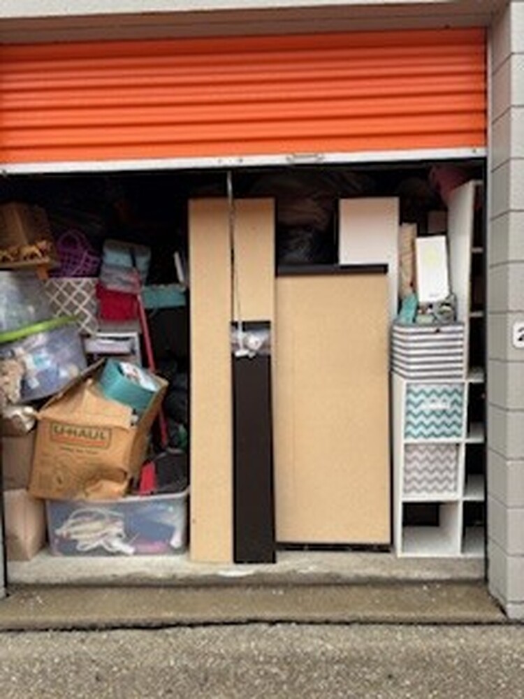 1-800 Stow & Go Self Storage  auction IB-8051 20