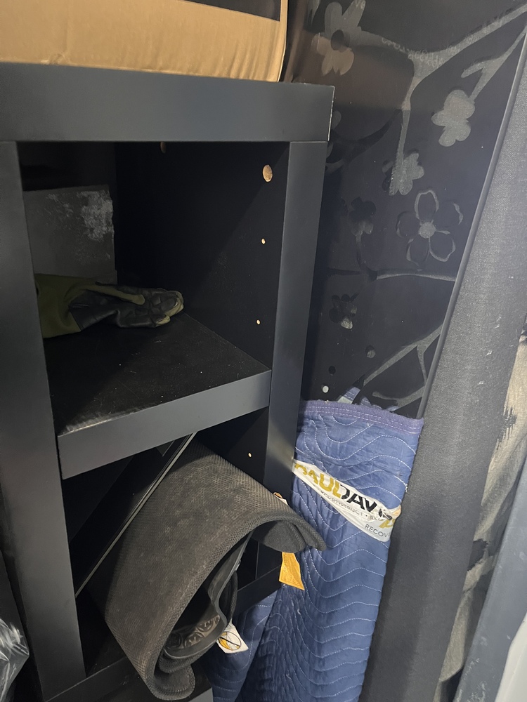 3001 - StorageMart Commissioners Rd W  auction IB-9497 50