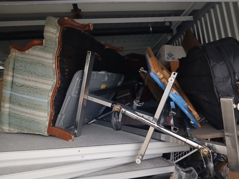 1-800-Self-Storage.com on Maple Rd, Troy  auction IB-9937 40