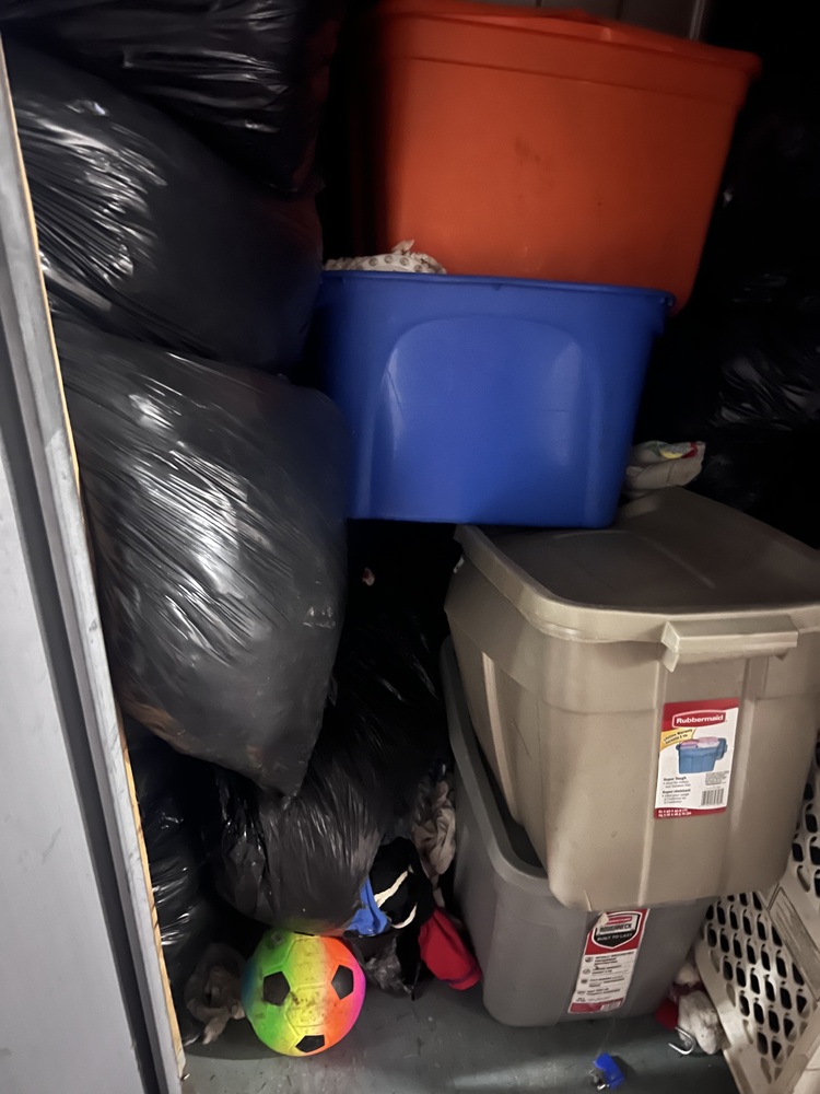 3106 - StorageMart St-Hubert  auction IB-6436 10