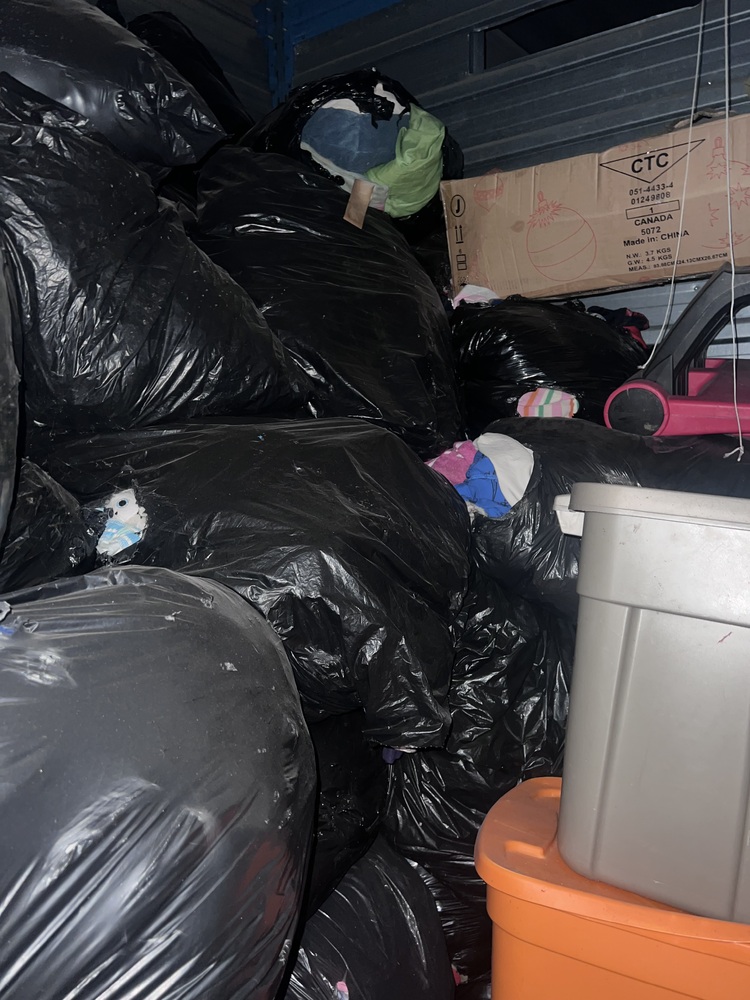 3106 - StorageMart St-Hubert  auction IB-6436 40