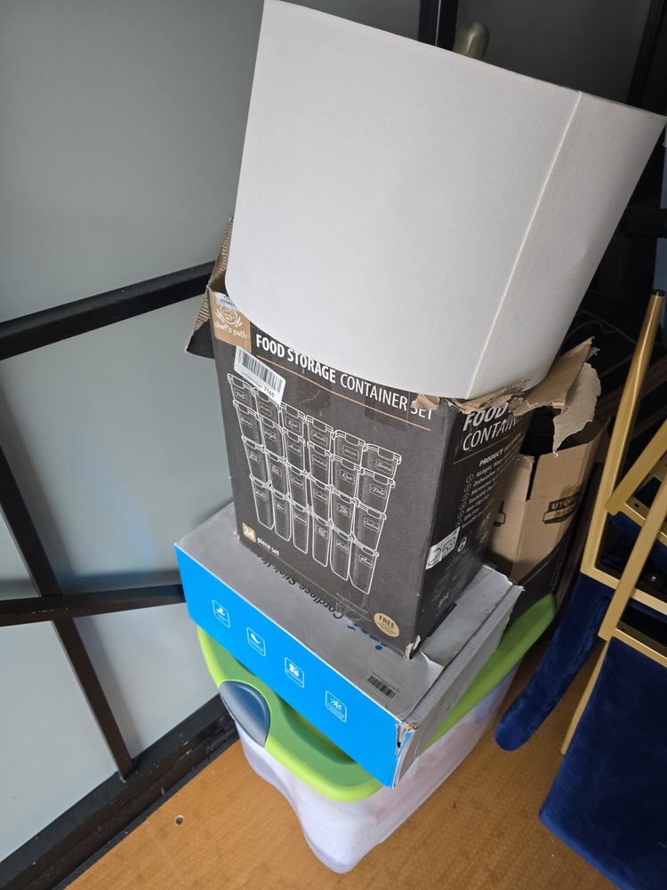 2551 - StorageMart Deerfoot Trail & Yankee Valley  auction IB-4274 40