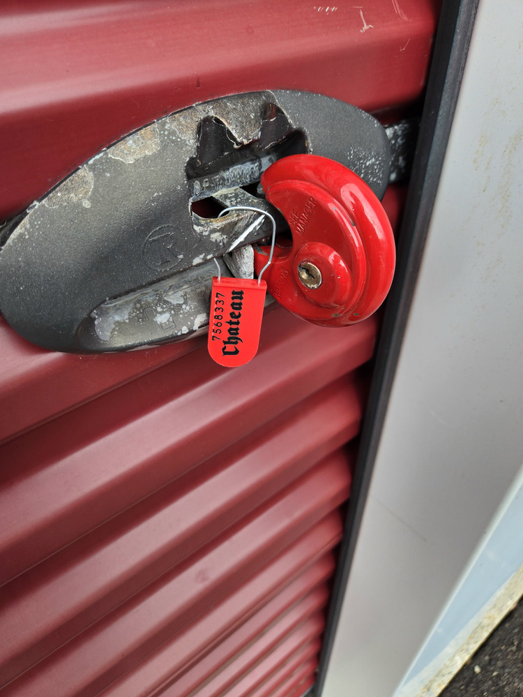 1-800-Self-Storage.com of Grand Blanc  auction IB-4281