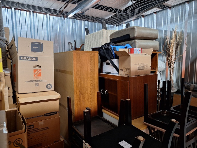 3010 - StorageMart Bell Farm Rd. Barrie  auction IB-1394 10