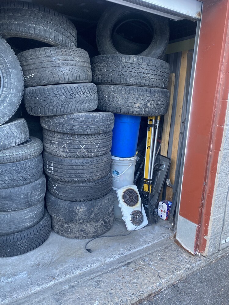 3102 - StorageMart St-Leonard  auction IB-8564 30