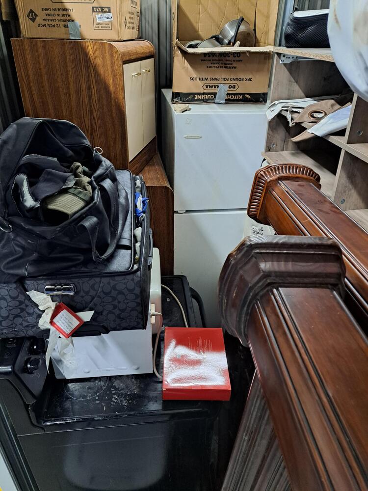 Montreal Mini-Storage - Hodge  auction IB-4556 40