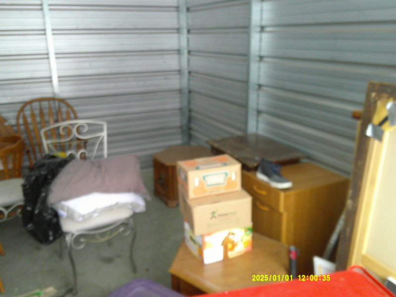 3311 - StorageMart 132 Ave NW & Fort Road  auction IB-1325 10