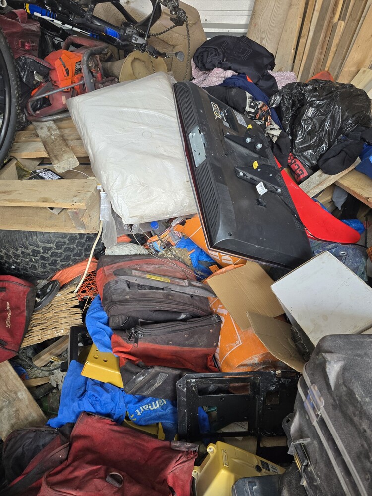 3003 -StorageMart  Adelaide St  auction IB-8331 90