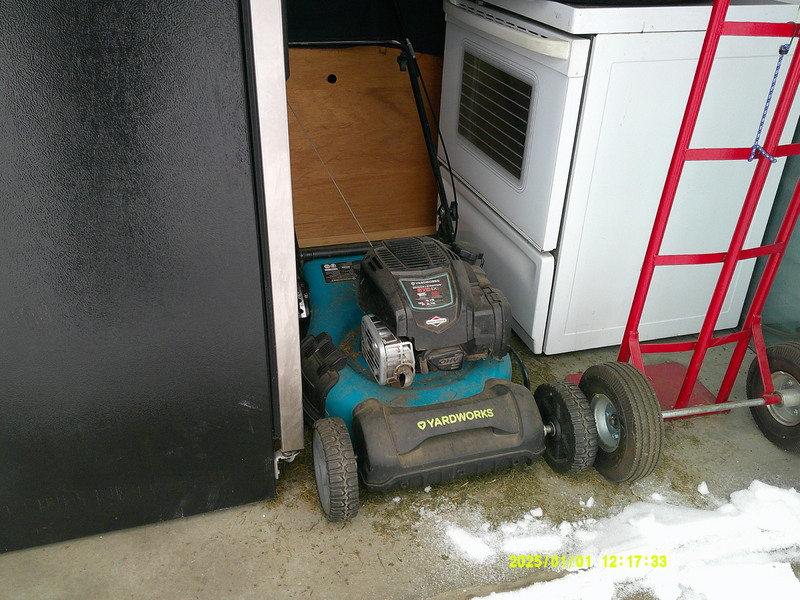 3311 - StorageMart 132 Ave NW & Fort Road  auction IB-4805 20