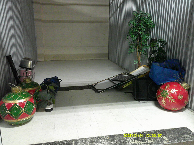 3311 - StorageMart 132 Ave NW & Fort Road  auction IB-9099 40