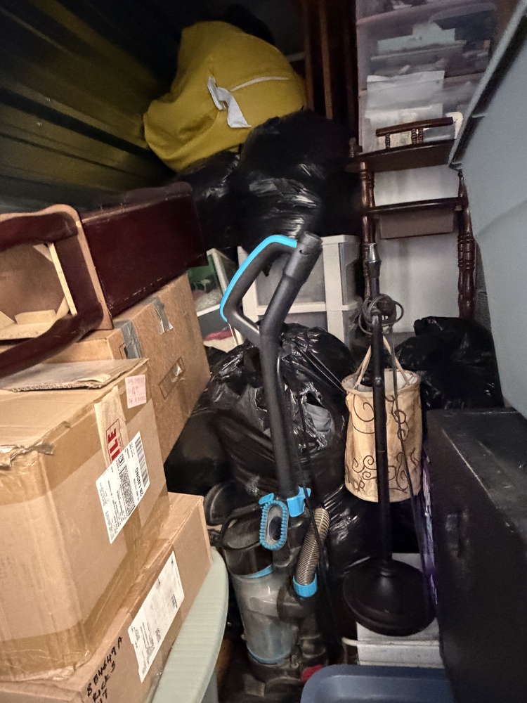 3004 - StorageMart St Thomas  auction IB-1721 40