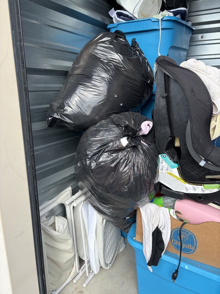 3004 - StorageMart St Thomas  auction IB-5754 10