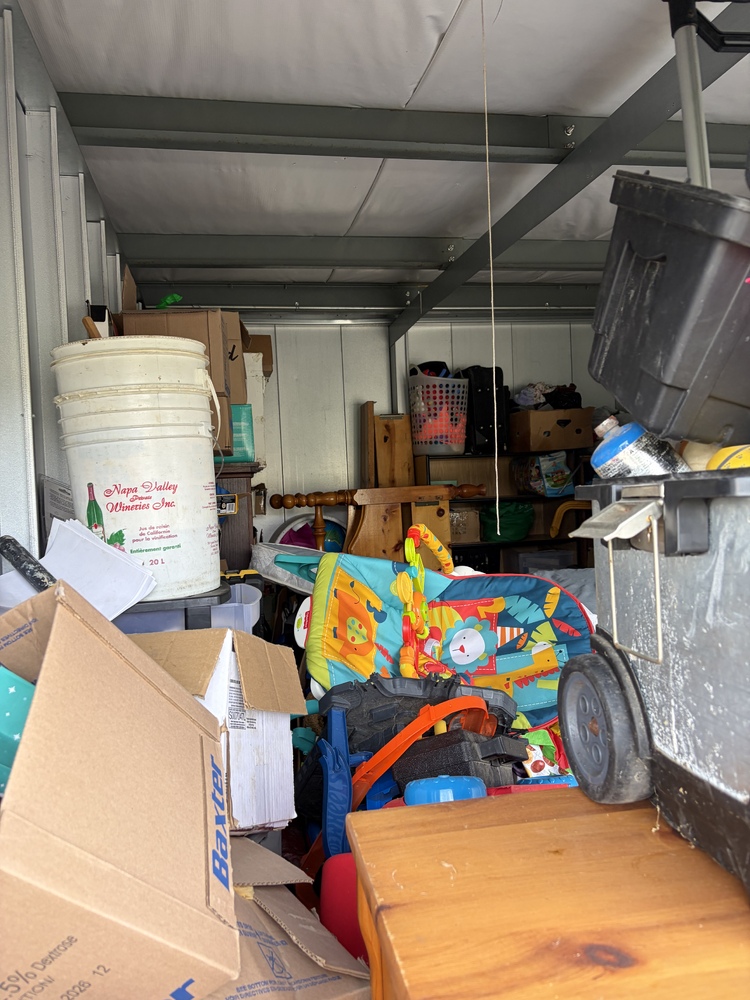 3004 - StorageMart St Thomas  auction IB-5666 10