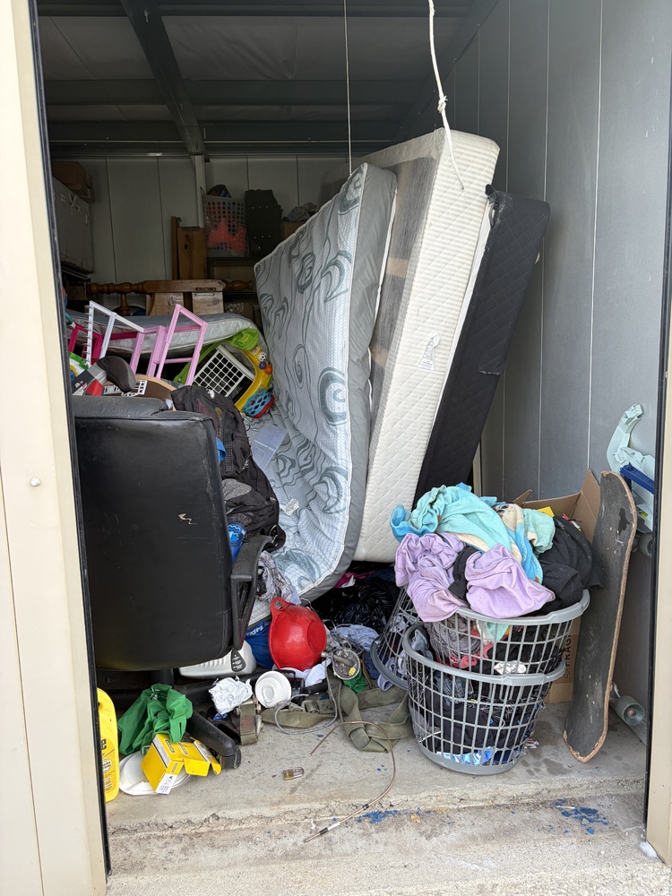 3004 - StorageMart St Thomas  auction IB-5666 50