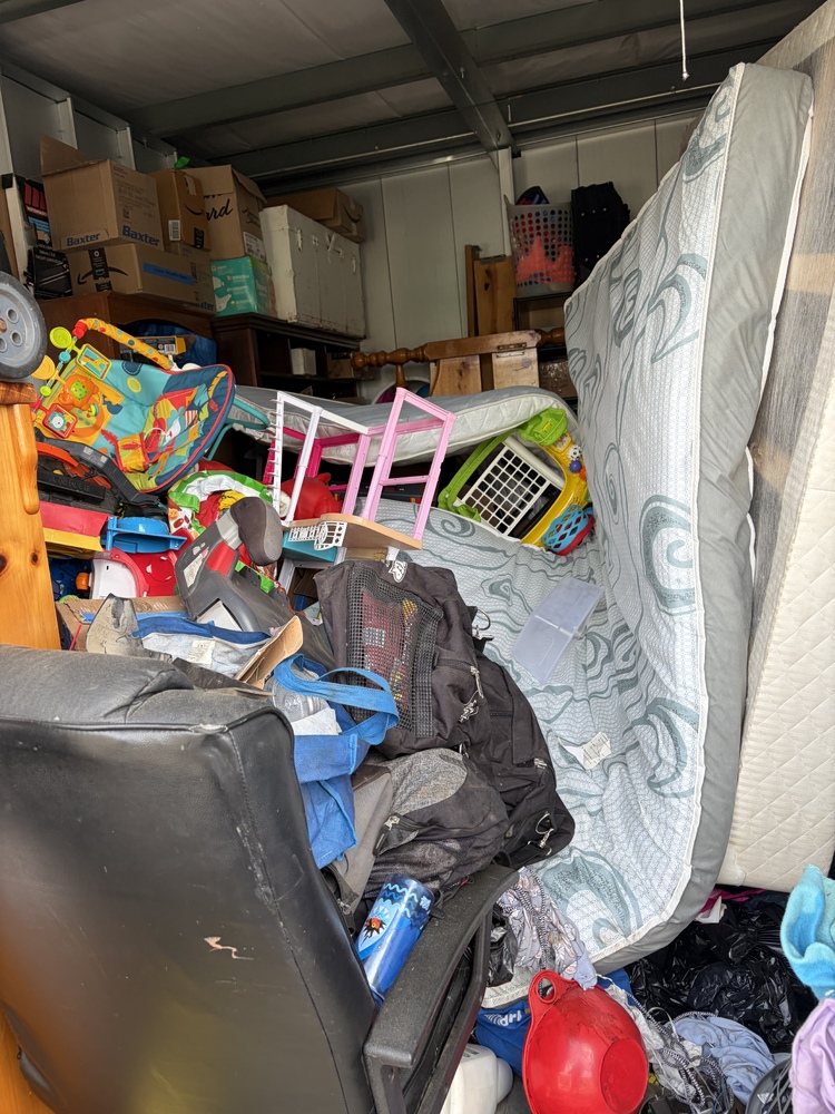 3004 - StorageMart St Thomas  auction IB-5666 60