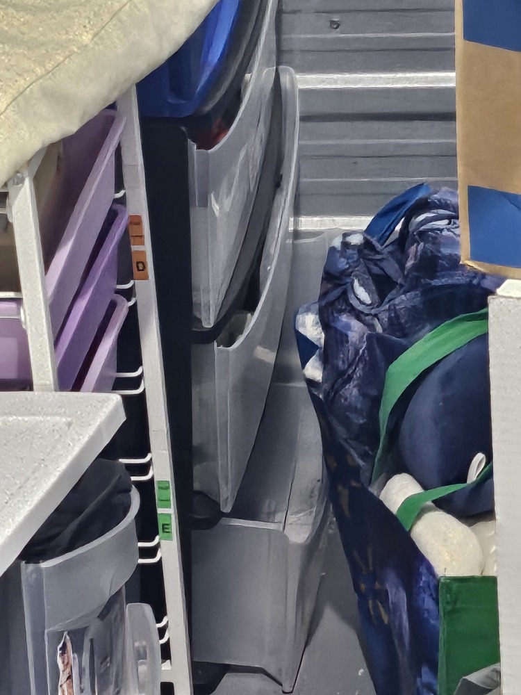 3035 - StorageMart Belleville  auction IB-9573