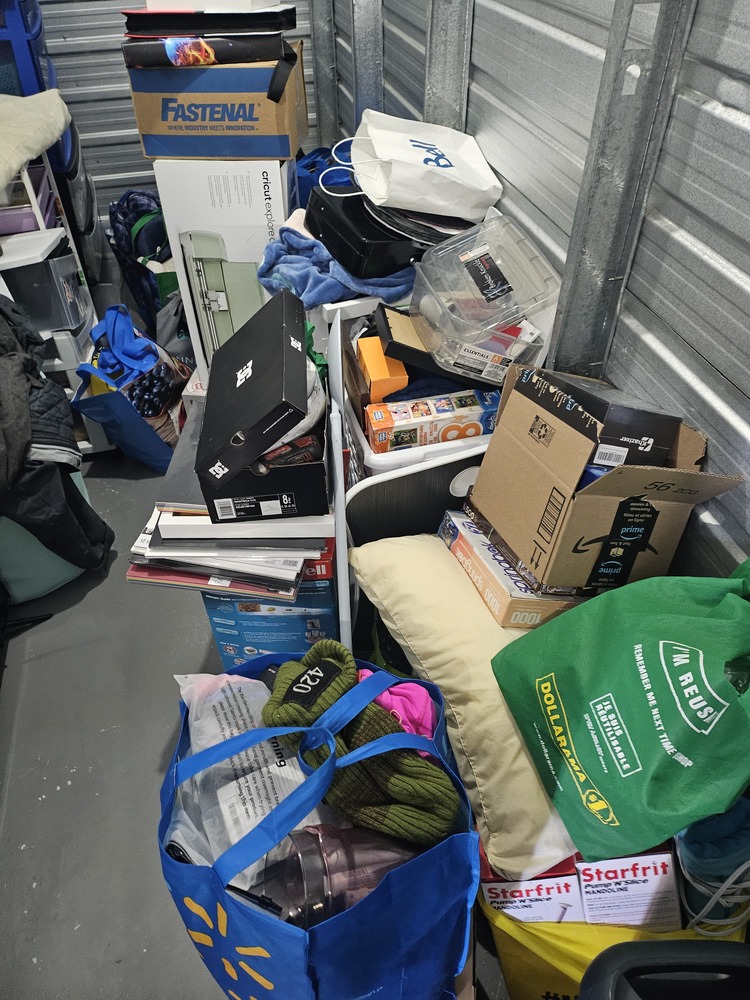 3035 - StorageMart Belleville  auction IB-9573 80