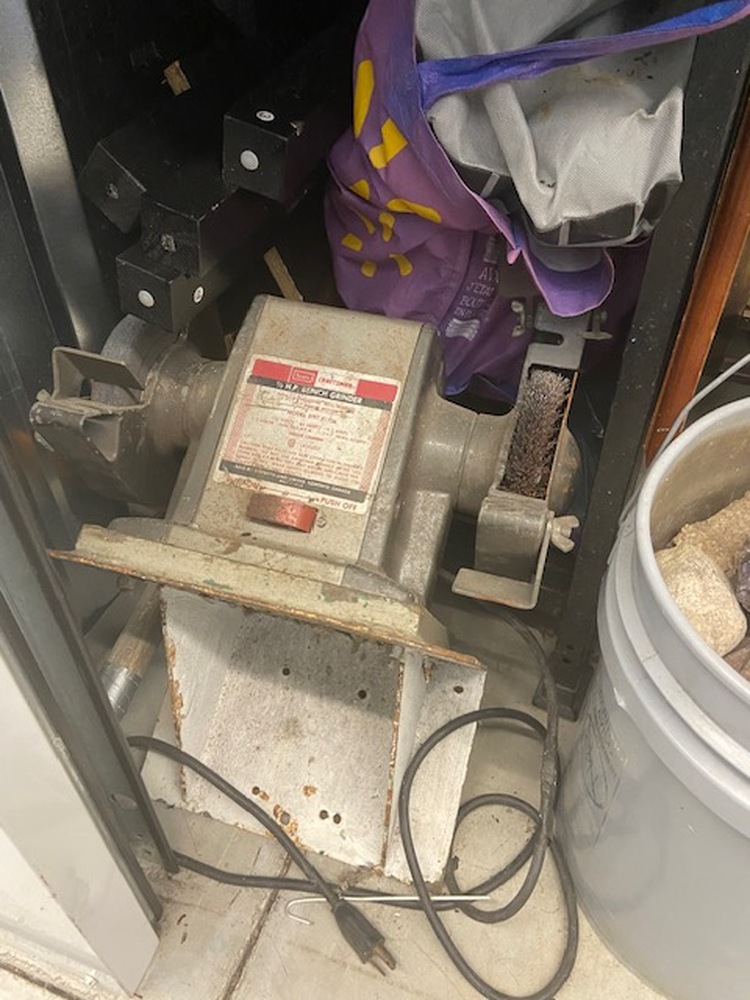 3006 - StorageMart Lauzon Rd. Windsor  auction IB-3774 80