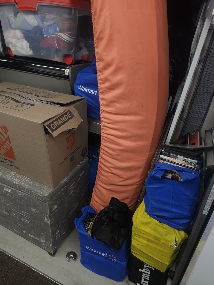 3015 - StorageMart Wicksteed Ave Toronto  auction IB-7292 60