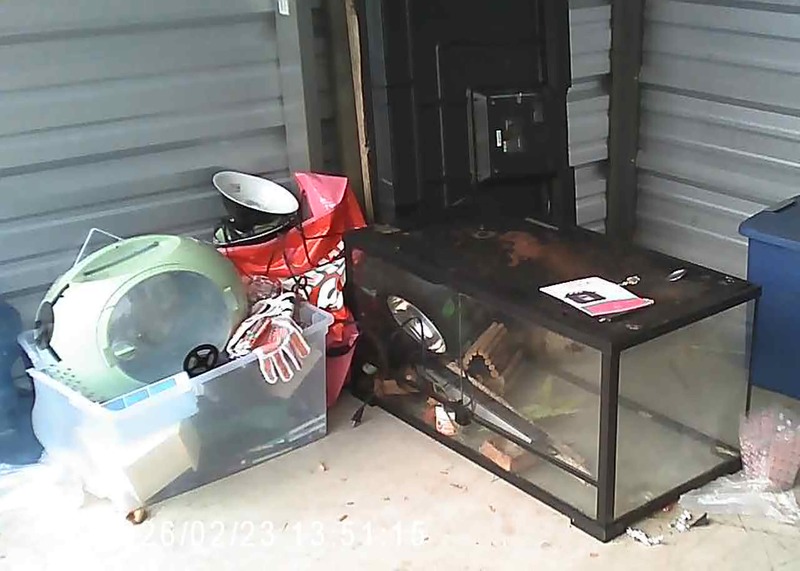 3002 -StorageMart  Wonderland Rd S  auction IB-5618 50