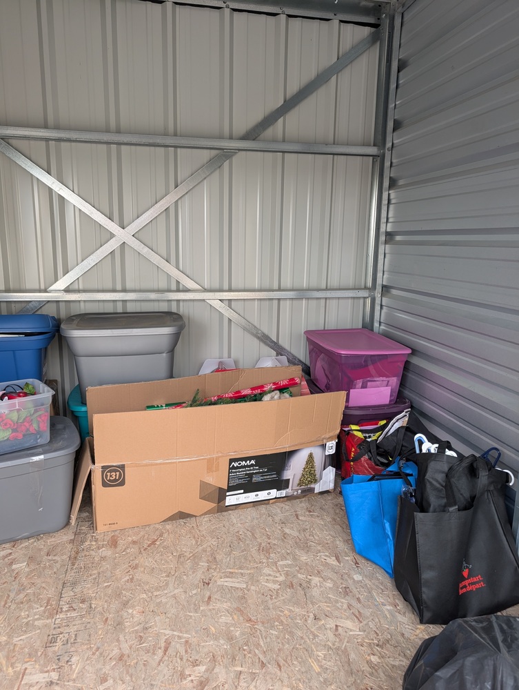 2570 - StorageMart  Westside Dr W  auction IB-7167 40