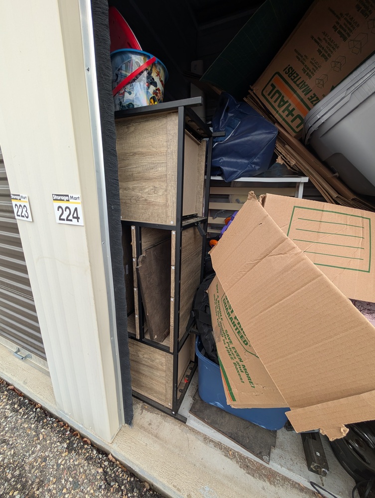 2570 - StorageMart  Westside Dr W  auction IB-8863 20