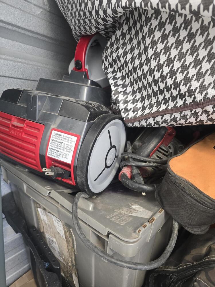 3008 - StorageMart Kipling  auction IB-4127 10