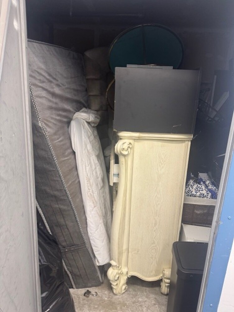 3014 - StorageMart Trethewey Dr Toronto  auction IB-5403 10